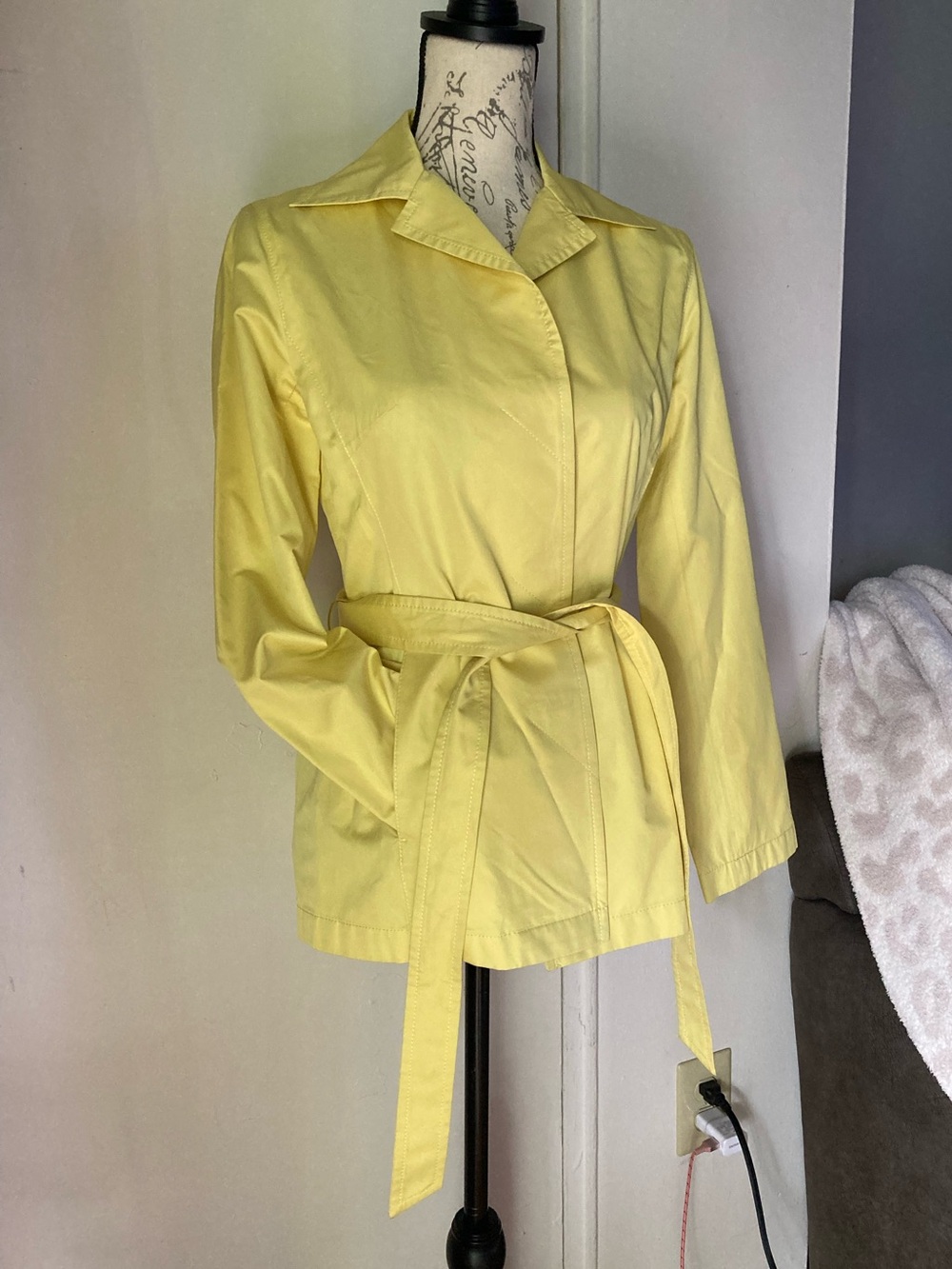 Vintage Novespazio Cropped Trench Coat Butter Yellow Jacket with Waist Tie